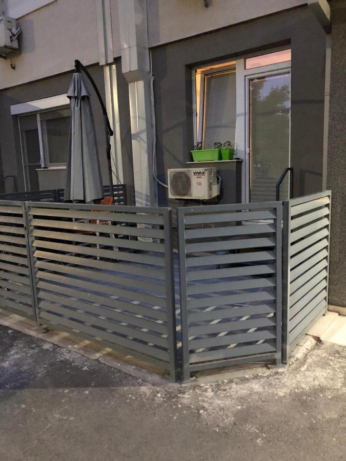 Wonderful Studio Apartment In Skopje Center 외부 사진